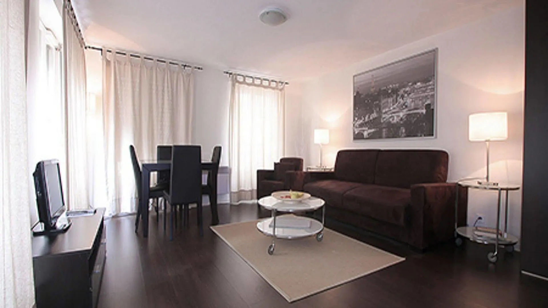 Bridgestreet Opera Apartments